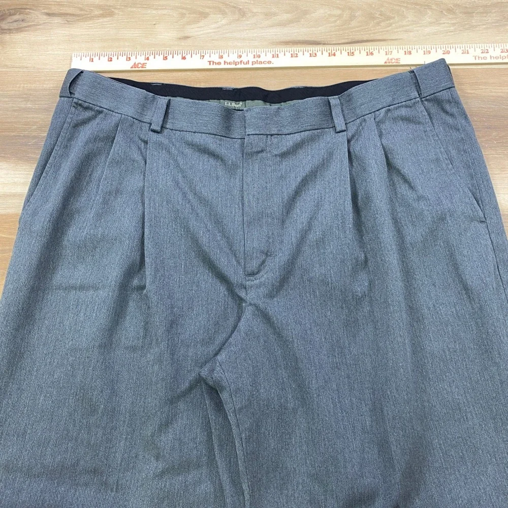 L.L. Bean Comfort Waist Pants Mens 40 Heritage Cotton Pleated Classic Gray
